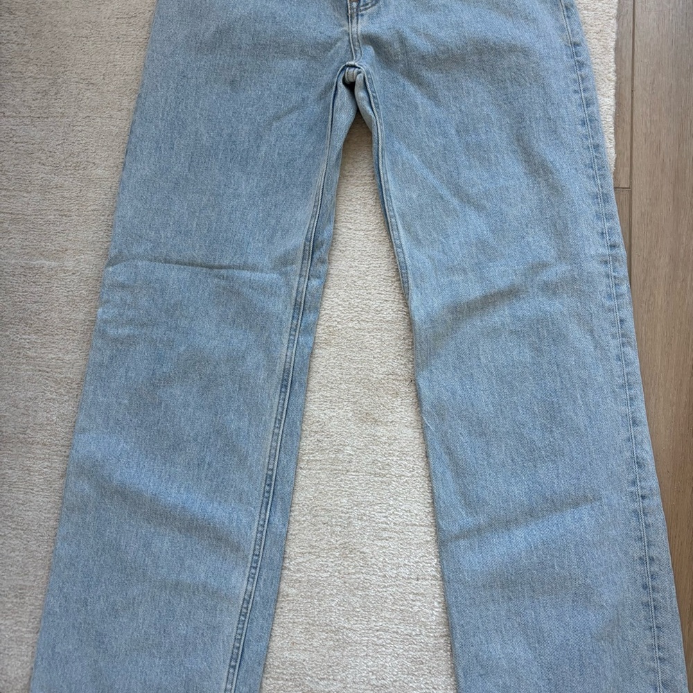 Abercrombie High Rise 90s Relaxed Jean light wash 27LONG - Picture 8 of 9